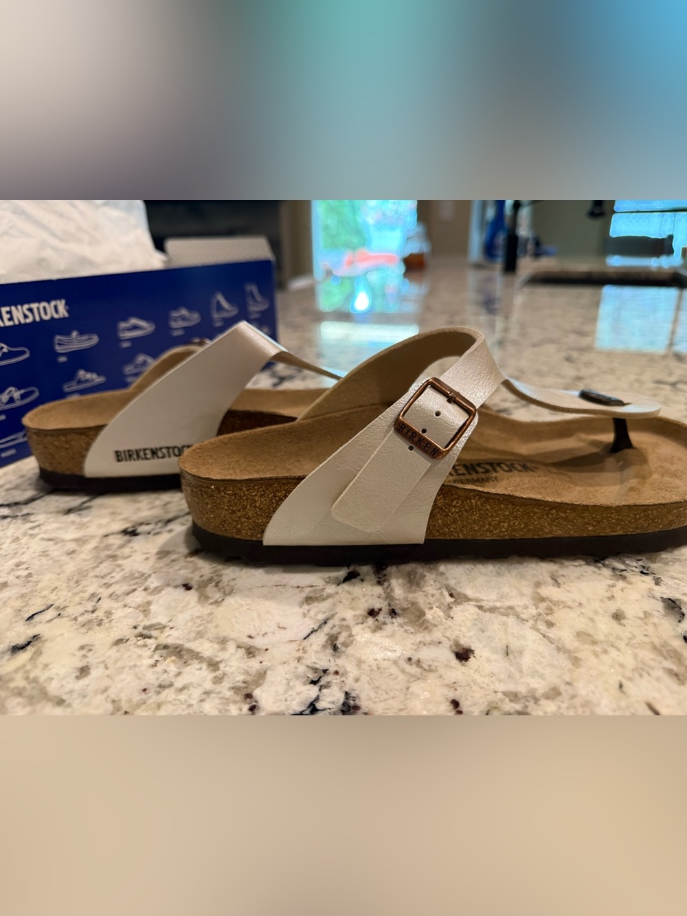 Birkenstock Cream Gizeh Leather Thong Sandals - Picture 4 of 7